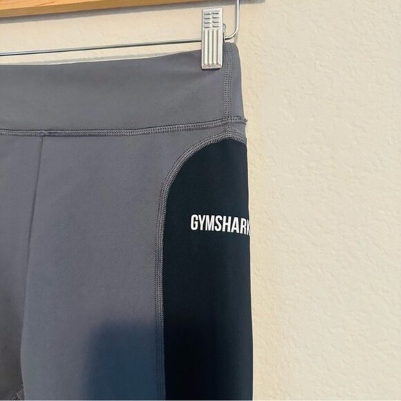 Gymshark Illusion Gray and Black High-Waisted Leggings Size Small - Picture 8 of 11